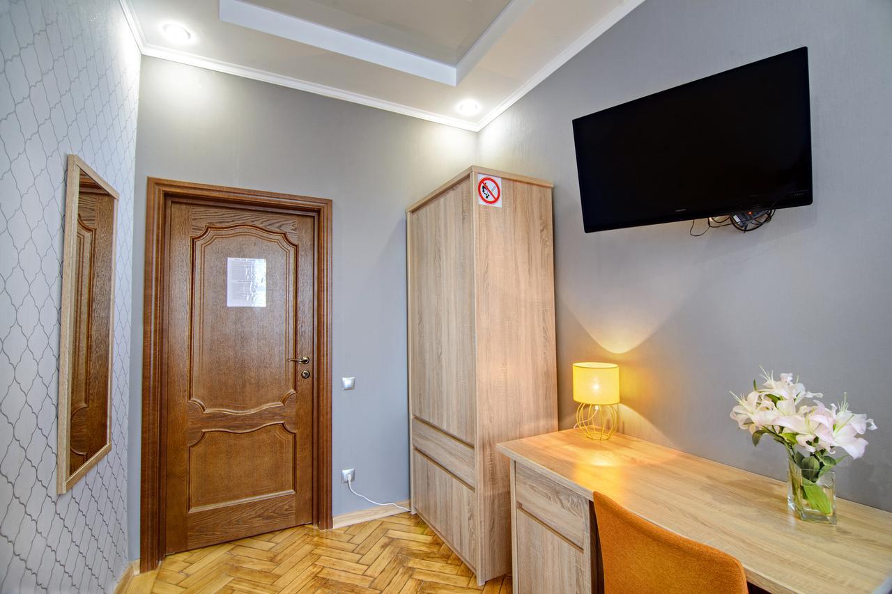 Premium Hostel Львов Экстерьер фото